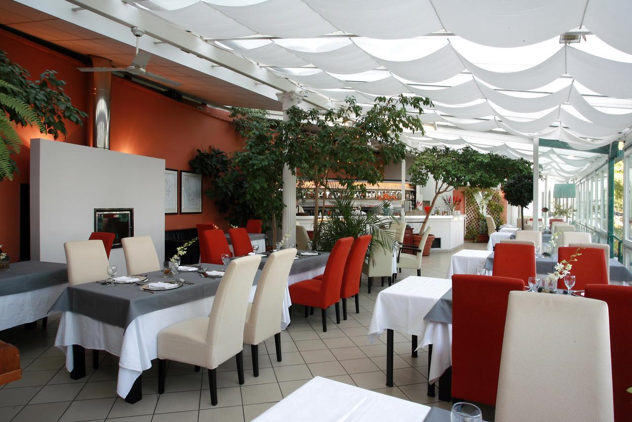 Nebozizek A Restaurant Appartement *